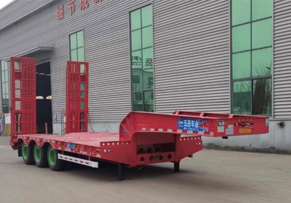 低平板半掛車(chē)